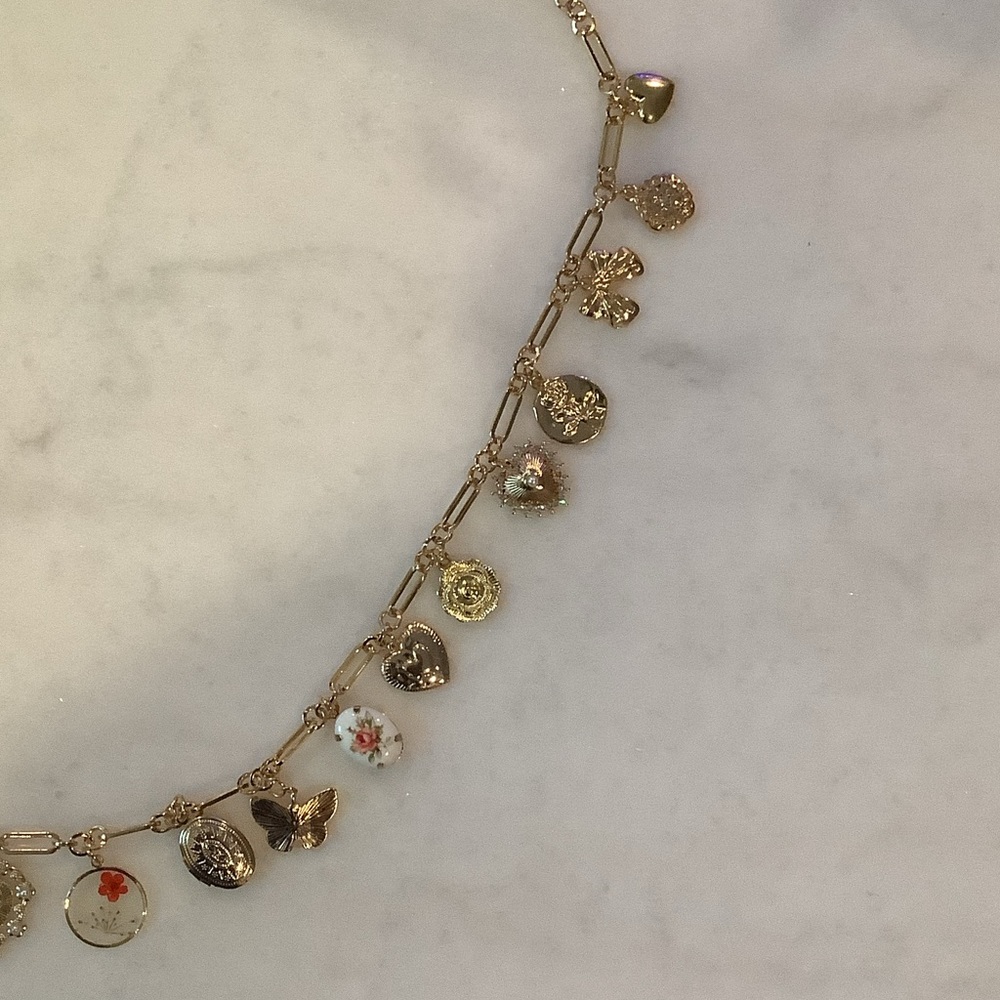 nOir Jewelry Gold Plated Waist Belt with Charms in Intricate Detail, Brand New - Picture 4 of 4